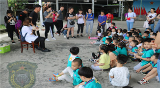 广州市海珠区新凤凰幼儿园102对亲子到黄埔军毅